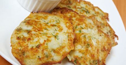 Tortitas de patata y ajo