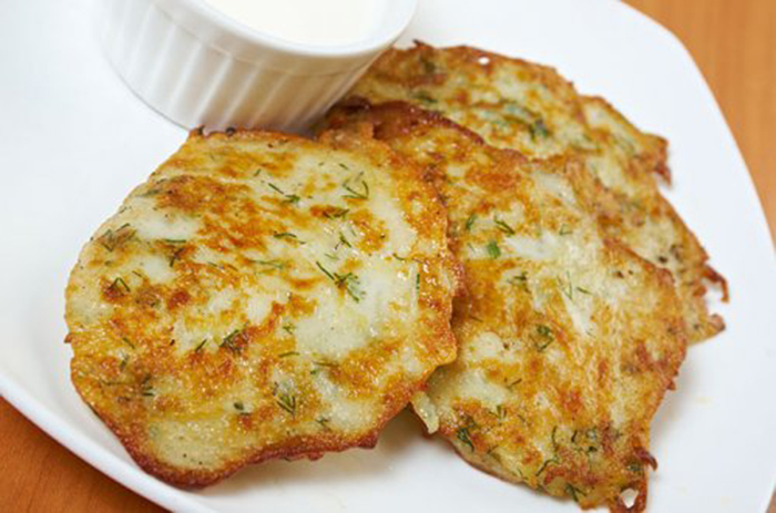 Tortitas de patata y ajo